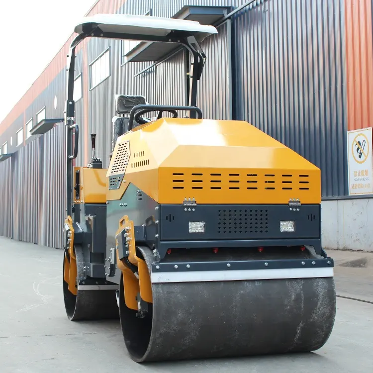 3000kg 3 Tonnen Dieselmotor Mini Compactor Road Roller Fahrt auf Walze