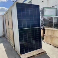 Système de panneaux solaires monocristallins demi-cellules de type N avec cadre argenté Stock JAX400-720M 550W, efficacité 22%, 1500V DC, module complet