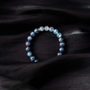 Bracelet en perles <span class=keywords><strong>de</strong></span> quartz naturel transparent <span class=keywords><strong>de</strong></span> 8 mm, personnalisé en gros, cristal <span class=keywords><strong>de</strong></span> guérison, anti-stress, queue <span class=keywords><strong>de</strong></span> baleine, <span class=keywords><strong>âme</strong></span> <span class=keywords><strong>de</strong></span> la mer, cadeau pour femme - Product Image 1