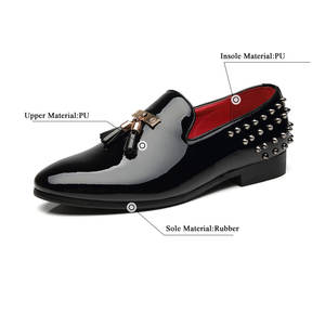 Mocasines Negros con Borlas y Remaches para Hombre y Mujer, Tallas Grandes 37-48, Modelo 3302 - Product Image 2