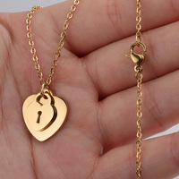 Nouveau design, collier pendentif cœur en acier inoxydable de haute qualité, vente en gros, collier avec fermoir concentrique pour couples