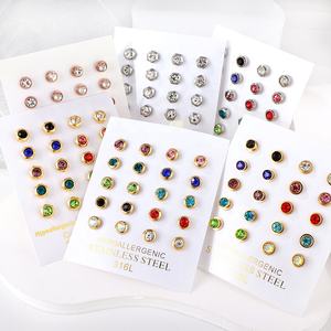 Hypoallergenic 316 स्टेनलेस स्टील फैशन गहने छोटे स्टड कान की बाली कस्टम 10 जोड़े/कार्ड मिश्रित रंग घन Zirconia कान की बाली - Product Image 2