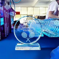 Prix de trophée en verre rond vierge bon marché en gros plaque de cristal compétition de tennis de table cadeau souvenir commémoratif
