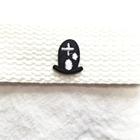 Patchs thermocollants brodés noirs et blancs, motifs lettres, animaux, cœurs, étoiles, pour porte-clés, vêtements et loisirs créatifs DIY