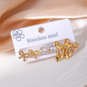 Lot de 3 paires de boucles d'oreilles clous en acier inoxydable 316L, motif fleur, nœud papillon, cœur et goutte d'eau, bijoux fantaisie pour femme, idéal comme cadeau. - Product Image 5
