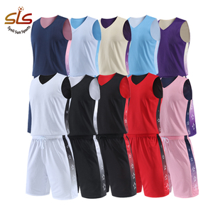 Maillot de <span class=keywords><strong>basket</strong></span>-ball réversible pour homme en maille 100% polyester personnalisé, col en V, surdimensionné, sans manches, respirant, séchage rapide - Product Image 1
