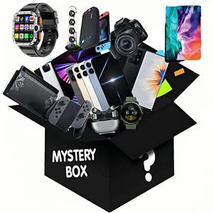 Set Mystery Box - Scatola Sorpresa con Prodotti Assortiti Casuali, Perfetta per Regali ed Emozioni <span class=keywords><strong>di</strong></span> Unboxing - Product Image 1