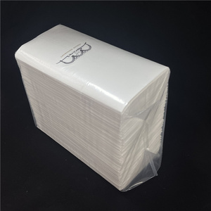 Chine <span class=keywords><strong>Pas</strong></span> <span class=keywords><strong>Cher</strong></span> Jetable Meilleure Qualité Couleur Personnalisée Blanc Logo 2 Plis 1/8 Pli 40*40cm Dîner Matelassé Serviettes <span class=keywords><strong>En</strong></span> <span class=keywords><strong>Papier</strong></span> pour Restaurant - Product Image 4