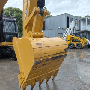 รถขุด CAT 320D2L ของแท้ รถขุดตีนตะขาบ CAT 20 ตัน ราคาถูก พร้อมบุ้งกี๋ขุดขนาด 1 ลบ.ม. รถขุดตีนตะขาบ CAT 320D2L มือสอง - Product Image 6