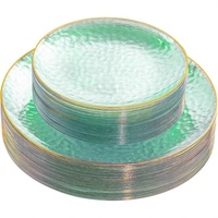 Assiettes de présentation rondes en plastique jetables bleues martelées avec bord doré pour la décoration de table de mariage, d'anniversaire ou d'événement - Vente en gros