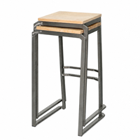 Ensemble table et chaises empilables en métal, structure en acier robuste, mobilier moderne pour mariage, banquet, événement, location, vente en gros