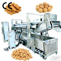 Friteuse à huile continue pour les collations à base de farine de blé, machine de friture industrielle pour les chips, ligne de production de friture de chips de pommes de terre/bananes au gaz