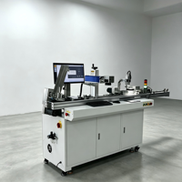 Solution de marquage intelligent, machine de marquage laser à fibre pour la personnalisation de cartes PVC, machine de marquage laser pour codes QR, flux de travail de marquage