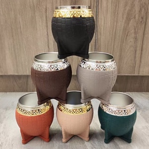 2026 <span class=keywords><strong>Emerit</strong></span> Wholesale Haute Qualité 6OZ Tasse à maté en cuir noir style argentin, gourdes à maté à double paroi sous vide avec bombilla - Product Image 6