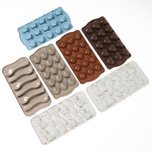 Moules à chocolat populaires de cinq couleurs, de six à <span class=keywords><strong>quinze</strong></span> cavités, aux couleurs gracieuses, ustensiles de cuisson - Product Image 1