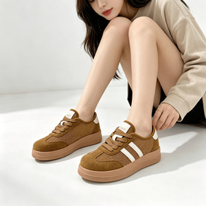 Maison High Quality Retro Leather Versatile Casual Lace up Flat Bottomed Training Shoes Designer Casual Shoes - Product Image 1