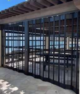 Nouvelle <span class=keywords><strong>Porte</strong></span> <span class=keywords><strong>Pliante</strong></span> Transparente 2026 pour Vitrine, Volet Roulant Coulissant en Aluminium, <span class=keywords><strong>Porte</strong></span> <span class=keywords><strong>Pliante</strong></span> Anti-poussière et Anti-vieillissement à Usage Commercial - Product Image 1