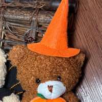 Peluches d'Halloween : Porte-clés Ours en Peluche avec Chapeau de Sorcière, Ailes de Chauve-souris, Citrouille et Nœud, Décoration d'Halloween, Breloques de Sac Extérieur