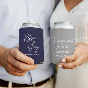 Porta Lattine Personalizzati per Matrimonio Bomboniere Personalizzate Porta Lattine con Monogramma Isolatori per Bevande in Neoprene - Product Image 2
