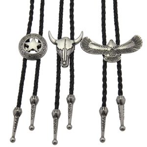 Collana con Ciondolo Aquila Retrò Scuro Regolabile, Cordino in Pelle con Stella, Collana Creativa Personalizzata per Uomo e Donna - Product Image 1