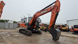 Excavatrice Doosan DX300 d'occasion, haute qualité, faible nombre d'heures de fonctionnement, 30 tonnes, 25 tonnes, 35 tonnes, moteur d'origine. - Product Image 5