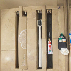 Kit Dental de Plástico Desechable Ecológico con Impresión Personalizada, Estilo Clásico, Artículos de Aseo para Hoteles y Viajes - Product Image 3