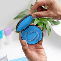 Étui personnalisé portable et coloré pour aligneurs dentaires, étui rond magnétique pour la hygiène buccale