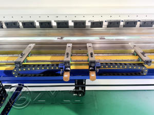 Presse plieuse hydraulique à vendre, best-seller, 110 tonnes, 200 tonnes, 300 tonnes, pour tôles d'acier - Product Image 2