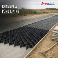Grille de stabilisation du sol extensible en HDPE ASTM de 150 mm pour la protection des pentes de la base des routes, le contrôle de l'érosion et les murs de soutènement
