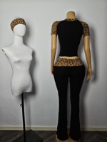Set Pakaian Wanita 2 Potong Lengan Pendek Raglan Motif Leopard Trendi Celana Bahan Katun Spandex Santai untuk Musim Gugur dengan Logo Kustom