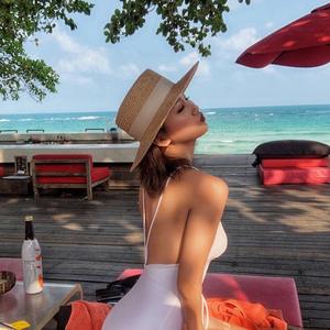 2025 personnalisé été femmes large bord chapeau de <span class=keywords><strong>paille</strong></span> mode Chapeau <span class=keywords><strong>Paille</strong></span> dame soleil chapeaux canotier blé Panama plage chapeaux - Product Image 4