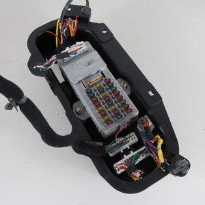 Boîte à fusibles AK-7812 Kia Sorento Mk1 2002-2009 2.5 diesel (43394 L-11-C-6) - Product Image 1