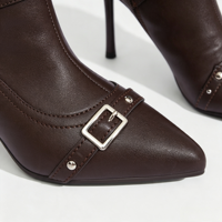Bottes hautes marron pour femme personnalisables, à bout pointu, avec fermeture éclair intégrale, bride à boucle, talon aiguille et cloutées
