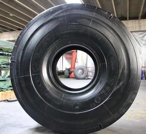 Pneu radial OTR résistant aux charges lourdes HILO 26.5R25 pour véhicules minières et de construction - Product Image 1