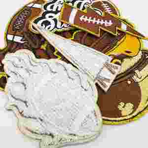 Patchs thermocollants brodés à bordure dorée, motifs sportifs, dessins animés et rugby pour vêtements et sacs - Product Image 2