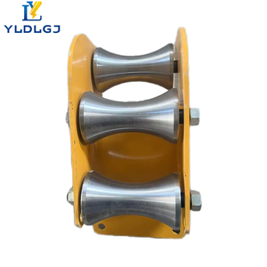 Rodillo de Cable de Aluminio de Triple Esquina YILI con Rotación Suave, Guía de Tres Ruedas de Alta Resistencia para Proyectos Profesionales de Telecomunicaciones - Product Image 4