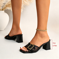 2381 Vente en gros usine Nouveaux talons hauts en tissu et dentelle grande taille avec boucle de ceinture, à bout carré, à bride unique, mode été pour femmes