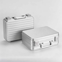 Étui de protection haut de gamme en aluminium, entièrement métallique, avec serrure TSA, coque rigide, doublure en daim, fermeture à boucle pour documents et objets de valeur