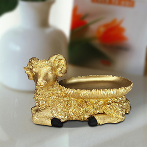 Decorazione per la casa moderna fatta a mano statua di agnello in oro personalizzato ciondolo vassoio di gioielli ornamento in resina realistica di pecora vassoio decorativo - Product Image 2