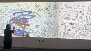 Interaktive Wandprojektion Indoor Digitale Graffiti <span class=keywords><strong>Laser</strong></span>-Sprühdose & Taschenlampe, Mehrspieler-Videospiele für Kinder-Spielcenter - Product Image 3