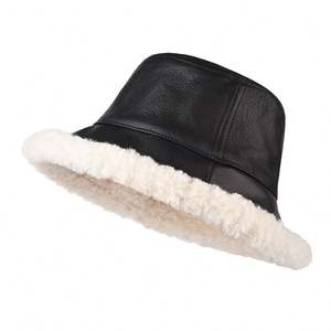 Chapeau de pêcheur en cuir PU noir lisse pour l'hiver, chapeau chaud vintage japonais en laine d'agneau, chapeau bob - Product Image 6