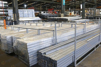 Structure de montage au sol pour panneaux photovoltaïques, kit de montage au sol en magnésium, aluminium et zinc pour projets solaires commerciaux et utilitaires