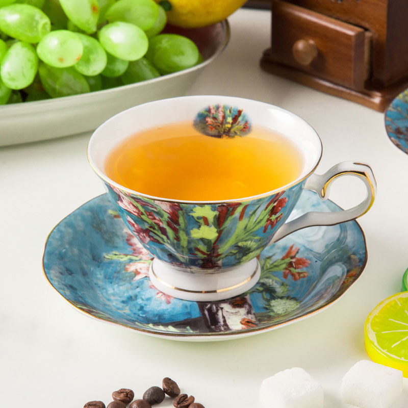 แจกันกับแกลดิโอลี