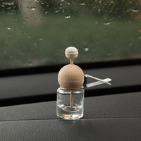 En stock, flacon en verre rond vide pour diffuseur d'huiles essentielles, clip de ventilation pour voiture, diffuseur de parfum pour voiture, pendentif automobile