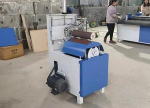 Ponceuse à bande incurvée pour le travail du <span class=keywords><strong>bois</strong></span> Machine <span class=keywords><strong>de</strong></span> polissage du <span class=keywords><strong>bois</strong></span> à cintrer haute performance à vendre - Product Image 5