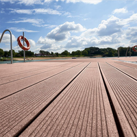 Planches de terrasse extérieures en composite bois-plastique (WPC) brossé de 3 m, écologiques, imperméables et ignifuges, pour la décoration de hôtels et de parcs