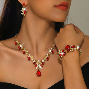 <span class=keywords><strong>Set</strong></span> di Gioielli Elegante per Sposa: Collana, Orecchini e Bracciale, Tre Pezzi Raffinati per Matrimonio, Damigelle, Ballo di Fine Anno e Concorsi di Bellezza - Product Image 2