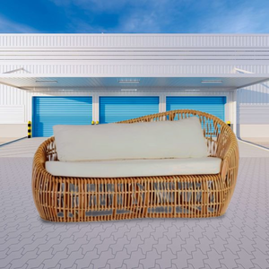 Banc en rotin fabriqué à la main offrant un design organique et une large surface d'assise idéale pour les rassemblements décontractés ou les lieux de lecture tranquilles - Product Image 2