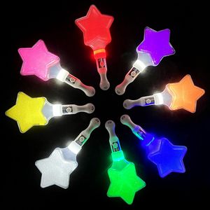 Baguette Lumineuse Étoile à Cinq Branches Personnalisable avec Logo, Pas Chère, qui Brille dans le Noir, pour Enfants, Décoration de Fête Néon - Product Image 1