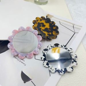 High-End Portable Mini Makeup <b>Mirror</b> <b>Compact</b> Retro Acetic Acid Plate Sunflower Custom Logo Pocket <b>Mirror</b> Girls High Visibility - Product Image 4
